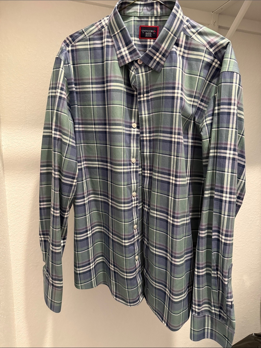 UNTUCKit Green and Navy Plaid Long-Sleeve Button-Down Shirt